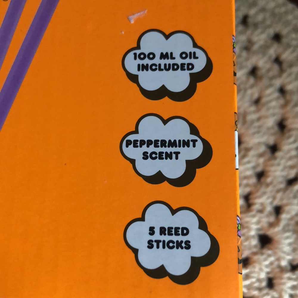Hello Kitty HALLOWEEN Reed Diffuser - Picture 3 of 5